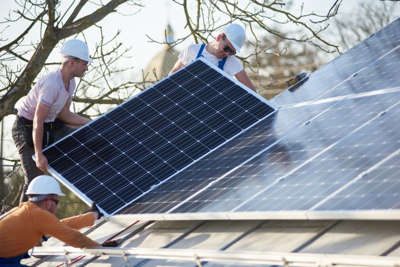 Local Solar Panels for Your Home pros at work